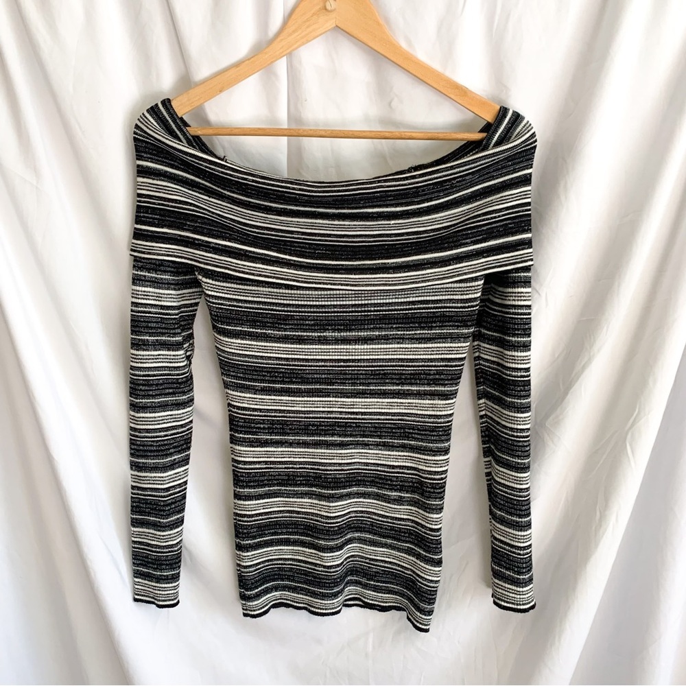 Y2K Candie's Off shoulder Sweater